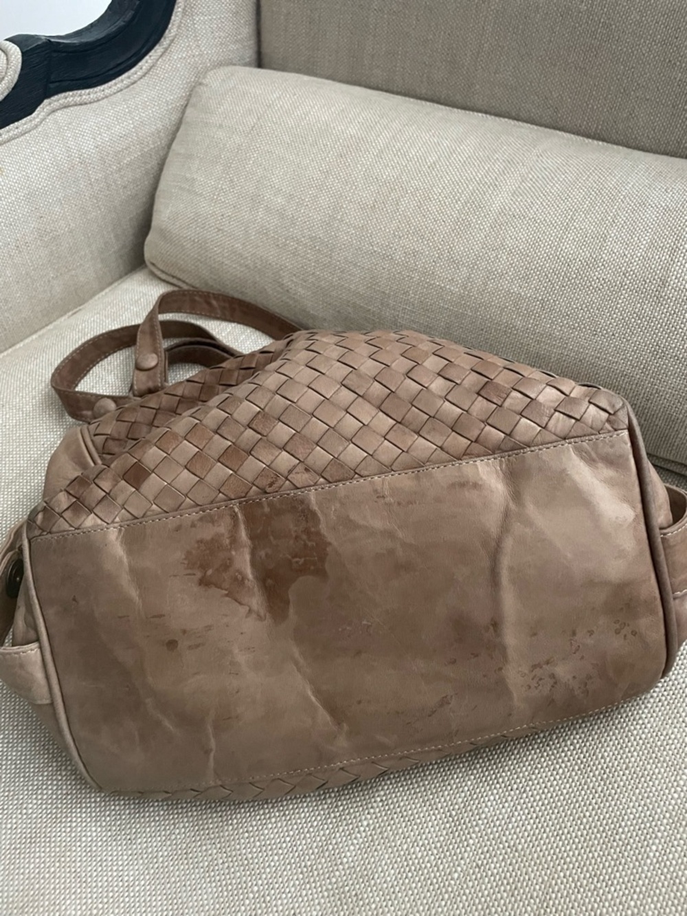 Bottega Veneta Intrecciato Leather Shoulder Bag in Taupe - Picture 4 of 16